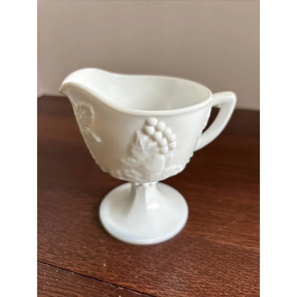 Vintage Indiana Colony‎ Harvest Milk Glass Footed Creamer Grapes & Leaves